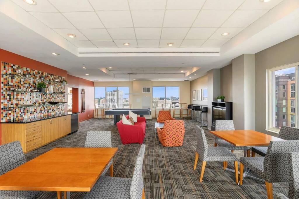Unique Apartment In A Great Pentagon City Location Арлингтон Экстерьер фото